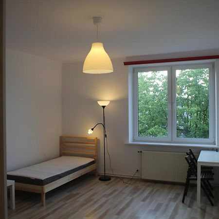 Trzyosobowy Pokoj W Mieszkaniu Czteropokojowym W Centrum Gdyni. Apartment Gdynia Exterior foto